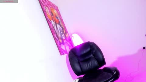 Violeta Princess Please help me with your thumbs up its important   online show from 03/18/26, 04:04