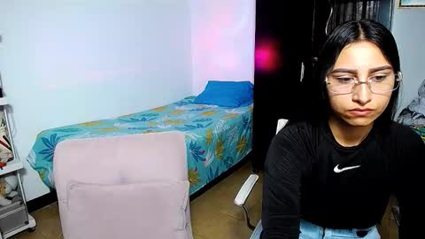 violeta_rouses online show from 02/04/26, 03:51