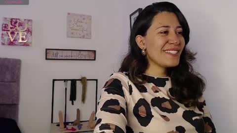 violeta_scott_ online show from 04/13/26, 01:05