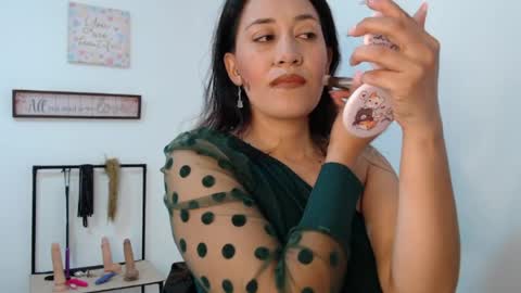 violeta_scott_ online show from 04/15/26, 03:08