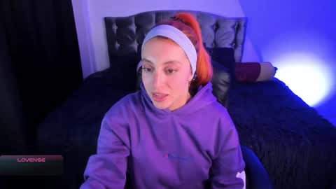 Violeta  Help me reach 150 thumbs up    online show from 02/21/26, 03:40