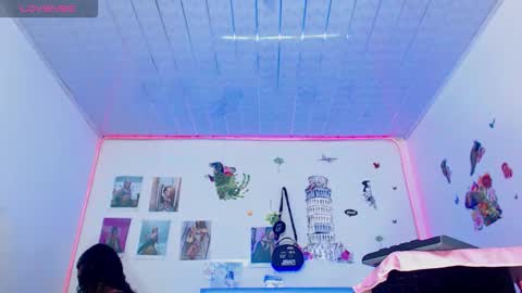 Snapshot of violetaconny chatting on 02/16/26, 07:26 violetaconny online show from 02/16/26, 07:26