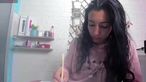 Snapshot of violetatto1 chatting on 07/17/26, 05:51 Violeta online show from 07/17/26, 05:51