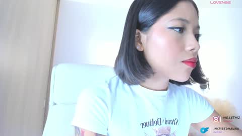 violeth___ online show from 12/20/24, 11:10