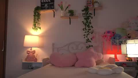 violeth___ online show from 07/08/26, 12:09