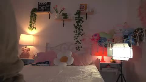 violeth___ online show from 07/14/26, 11:05