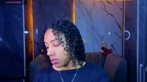 violeth_b online show from 07/08/26, 01:15
