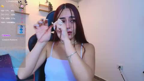 Snapshot of violeth_rosse_ chatting on 02/26/26, 01:15 violeth_rosse_ online show from 02/26/26, 01:15