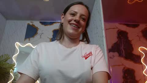 Snapshot of violethh_tay chatting on 02/26/26, 09:14 violethh_tay online show from 02/26/26, 09:14