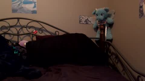 Violet Hooper online show from 06/03/26, 06:46