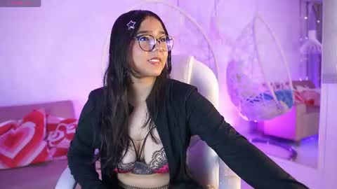 violetjonesx online show from 06/22/26, 11:40