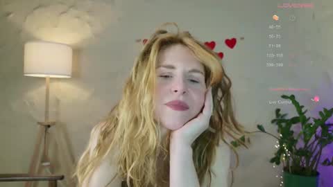 Snapshot of violetplath chatting on 02/16/25, 02:21 Violet next stream December 6 online show from 02/16/25, 02:21