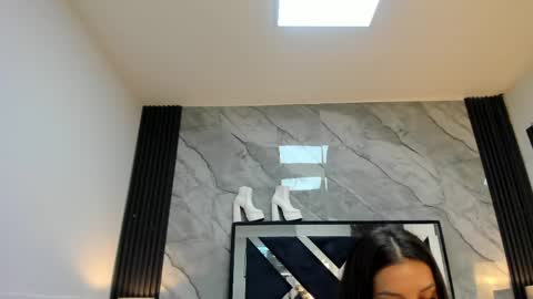 Violet Rose online show from 04/28/26, 07:52