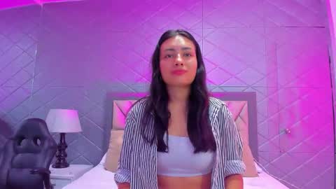 Violet Rousse online show from 12/19/25, 05:09