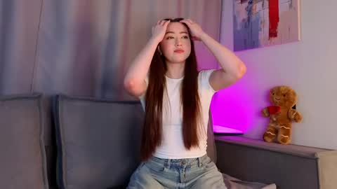 Snapshot of violetsilence chatting on 04/11/26, 02:54 Lisa online show from 04/11/26, 02:54