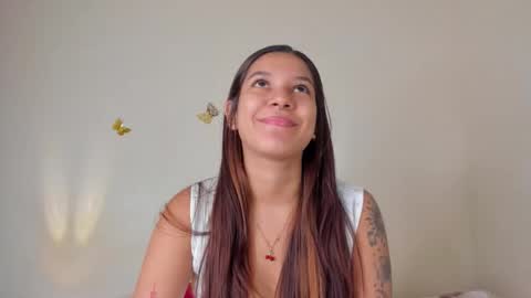 Snapshot of violett_24_ chatting on 10/11/25, 11:47 violett_24_ online show from 10/11/25, 11:47