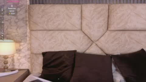 violett online show from 04/10/26, 04:50