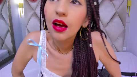 Violett  online show from 02/14/26, 08:27