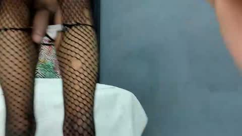 V I O L E T T E  online show from 02/11/26, 09:53