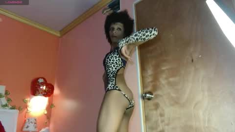 V I O L E T T E  online show from 02/26/26, 09:47