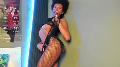 V I O L E T T E  online show from 07/10/26, 05:04