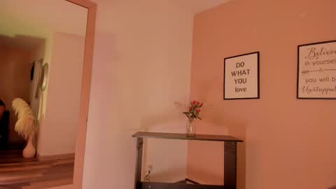 violetta_bold online show from 09/10/25, 11:54