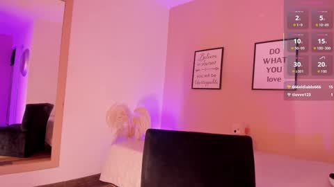 violetta_bold online show from 10/04/25, 02:15