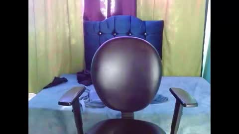 Snapshot of violetta_dreams chatting on 02/15/26, 02:36 violetta_dreams online show from 02/15/26, 02:36