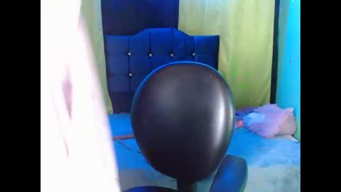 Snapshot of violetta_dreams chatting on 03/01/26, 01:07 violetta_dreams online show from 03/01/26, 01:07