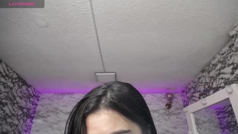 Snapshot of violetta_jhonson_v chatting on 01/31/25, 04:03 Violetta online show from 01/31/25, 04:03