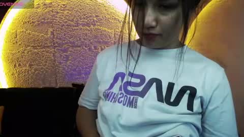 Snapshot of violetta_jhonson_v chatting on 06/25/26, 05:12 Violetta online show from 06/25/26, 05:12
