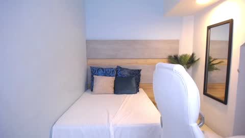 Snapshot of violetta_rainbow chatting on 12/11/24, 09:19 Violetta online show from 12/11/24, 09:19