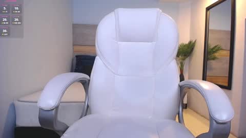 Snapshot of violetta_rainbow chatting on 03/08/25, 10:11 Violetta online show from 03/08/25, 10:11