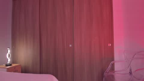 Snapshot of violetta_swift_ chatting on 12/20/24, 05:04 violetta independent model online show from 12/20/24, 05:04