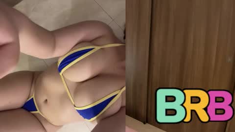 Snapshot of violetta_swift_ chatting on 12/17/25, 06:52 violetta independent model online show from 12/17/25, 06:52