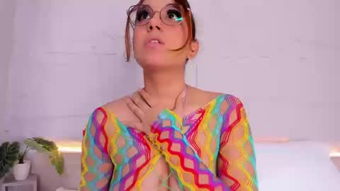 Violetta  online show from 09/23/25, 07:50