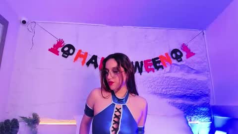 Violetta  online show from 10/31/25, 07:59