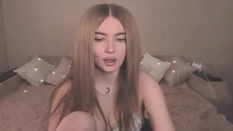 Snapshot of violettaotis chatting on 02/03/25, 10:25 ViolettaOtis online show from 02/03/25, 10:25