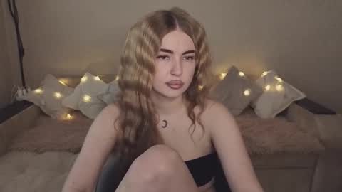 Snapshot of violettaotis chatting on 09/30/25, 01:49 ViolettaOtis online show from 09/30/25, 01:49