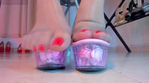 Snapshot of violettastrada chatting on 12/04/25, 10:07 CALL ME TATIANA online show from 12/04/25, 10:07