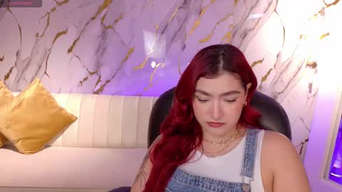 Violett Castel online show from 02/07/26, 07:17