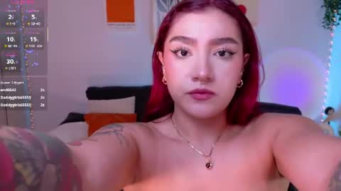 Snapshot of violettcastel chatting on 06/24/26, 12:09 Violett Castel online show from 06/24/26, 12:09