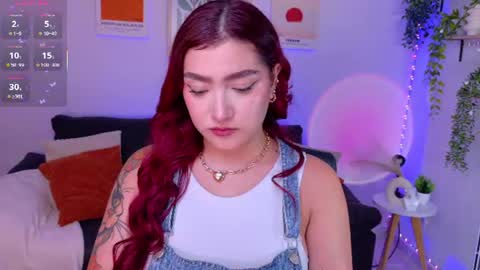 Snapshot of violettcastel chatting on 07/10/26, 10:56 Violett Castel online show from 07/10/26, 10:56