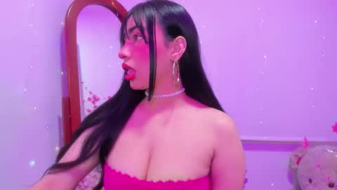 violette_laurent online show from 03/18/26, 12:25