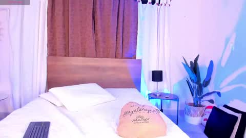 Violett online show from 04/19/26, 05:07