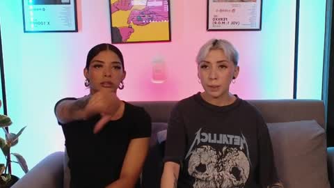 Violet online show from 04/02/26, 12:52