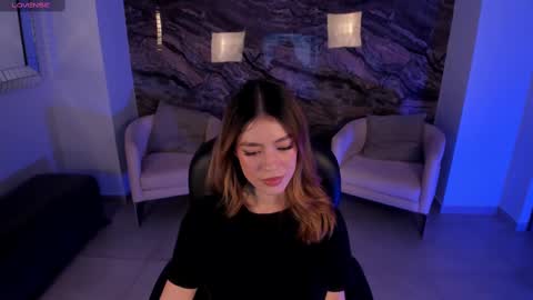 Violett  online show from 02/16/25, 10:21