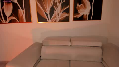 Violett  online show from 05/28/26, 09:28