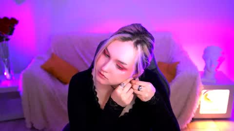 Violett online show from 06/01/26, 08:16