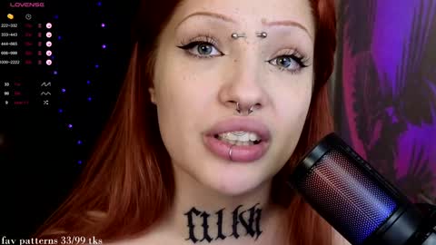 Snapshot of violetvio1ator chatting on 01/10/25, 03:50 Dommy mommy online show from 01/10/25, 03:50